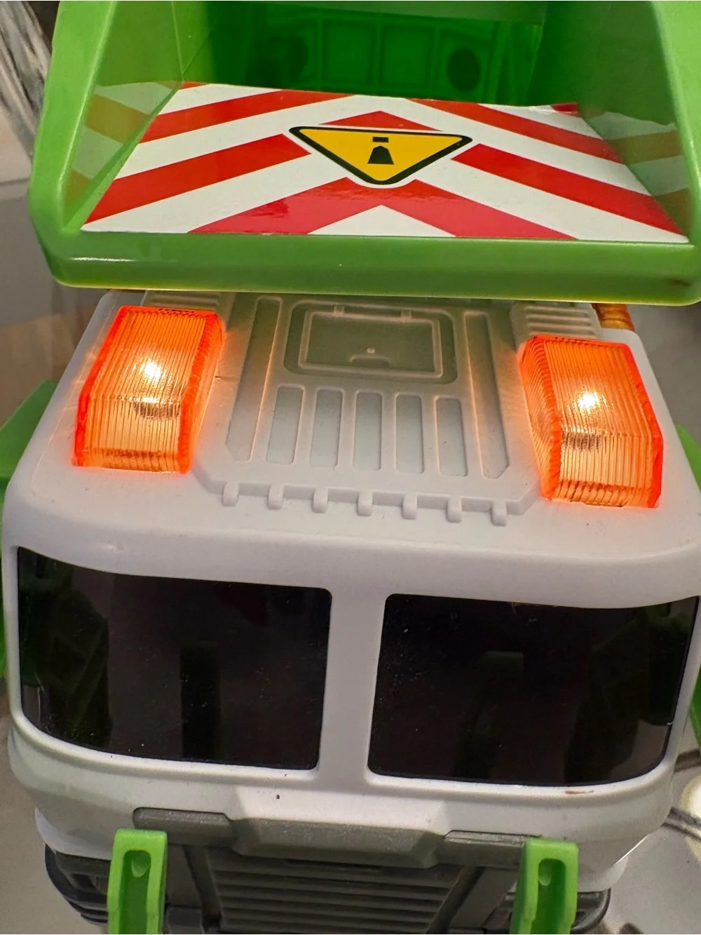 Green & White Recycling Garbage Truck Toy - Kids Toy